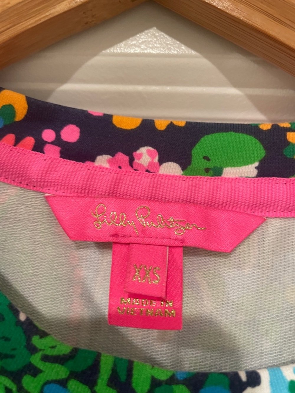 Lilly Pulitzer Corden sweatshirt featuring puffed sleeves xxs - Picture 5 of 7